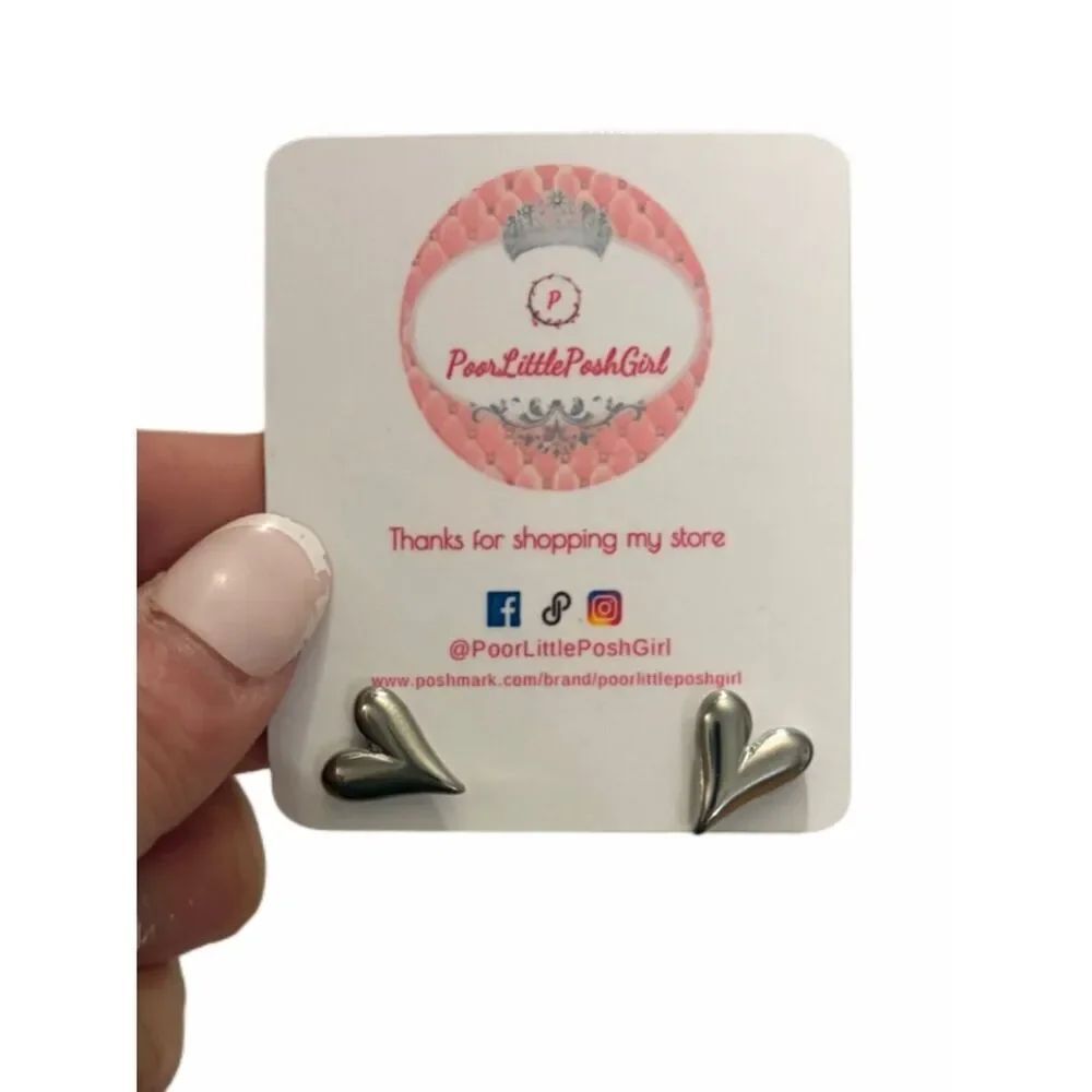 The Big Heart Stud Earrings